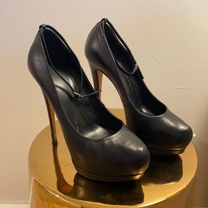 Giuseppe Zanotti Black leather Ankle Strap Platform Pumps Size 40